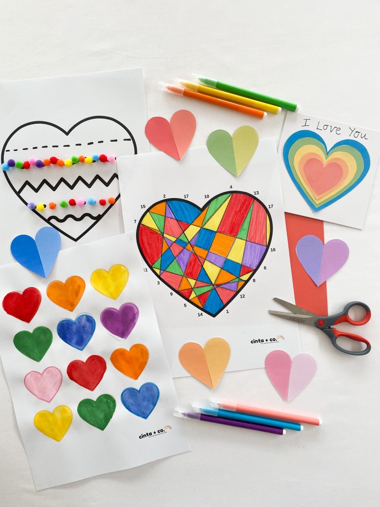 Valentine's Crafts Using Recycled Crayons {Printables Included}